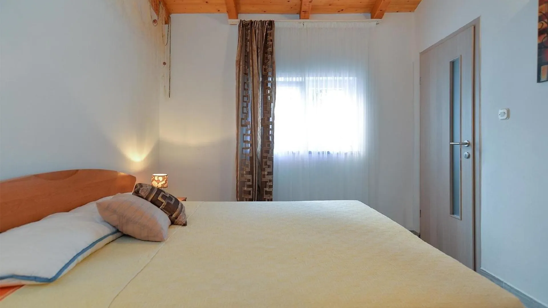 Ferienwohnung Fuer 4 Personen Ca 26 Qm In Pomer, Istrien Istrische Riviera Croatia