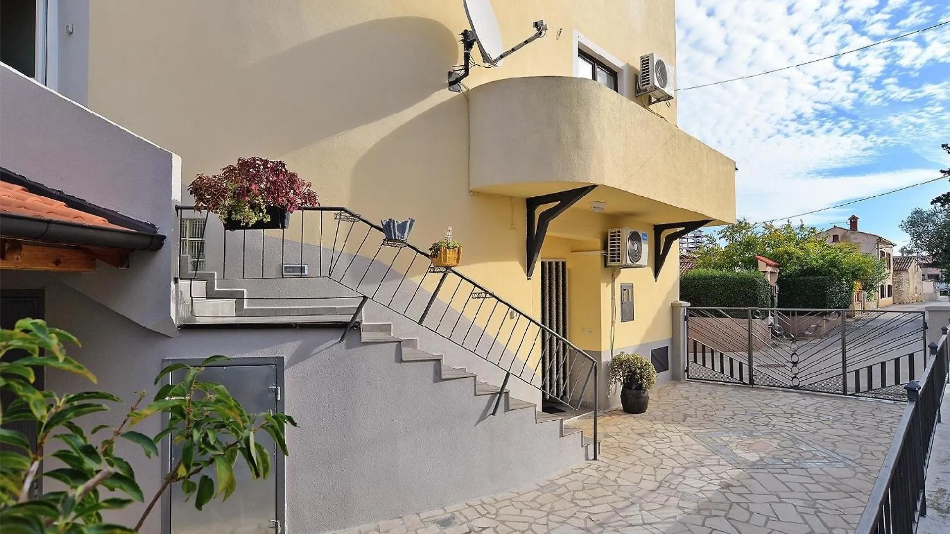 Apartment Ferienwohnung Fuer 4 Personen Ca 26 Qm In Pomer, Istrien Istrische Riviera
